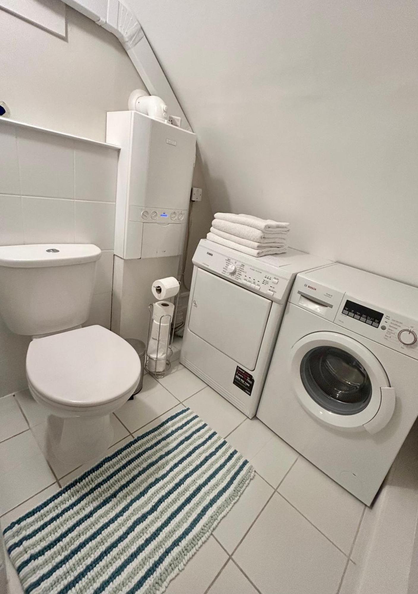 Spacious Comfortable Flat With Free Parking In East Finchley, Muswell Hill & Close To Alexandra Palace 伦敦 外观 照片