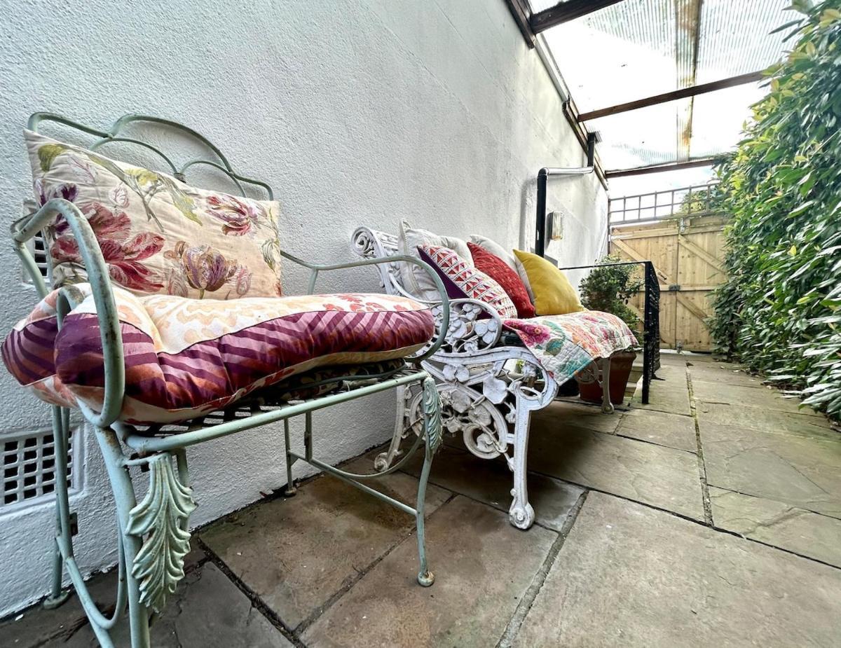 Spacious Comfortable Flat With Free Parking In East Finchley, Muswell Hill & Close To Alexandra Palace 伦敦 外观 照片