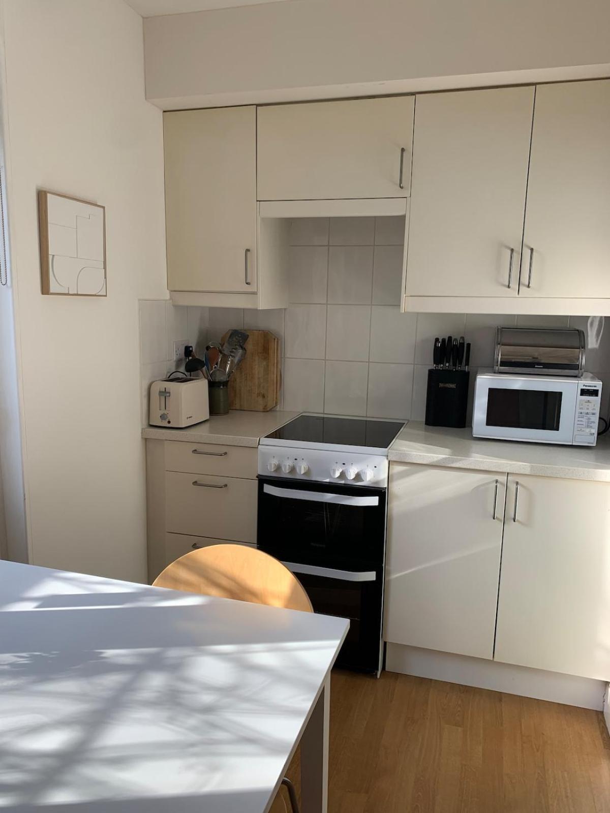 Spacious Comfortable Flat With Free Parking In East Finchley, Muswell Hill & Close To Alexandra Palace 伦敦 外观 照片